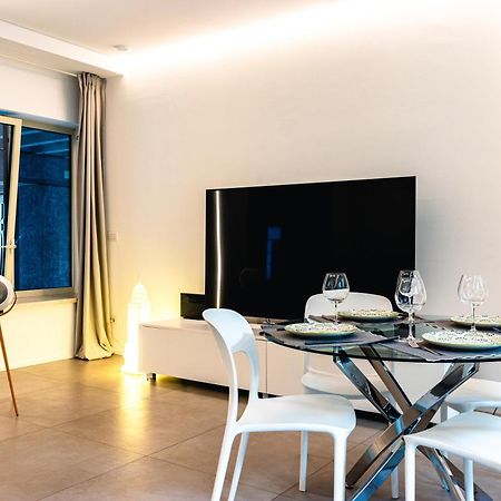 White Roma - Elegant And Comfortable Torino Esterno foto
