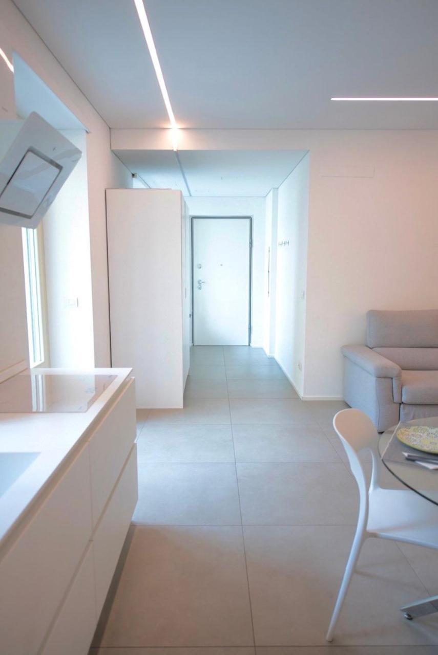 White Roma - Elegant And Comfortable Torino Esterno foto