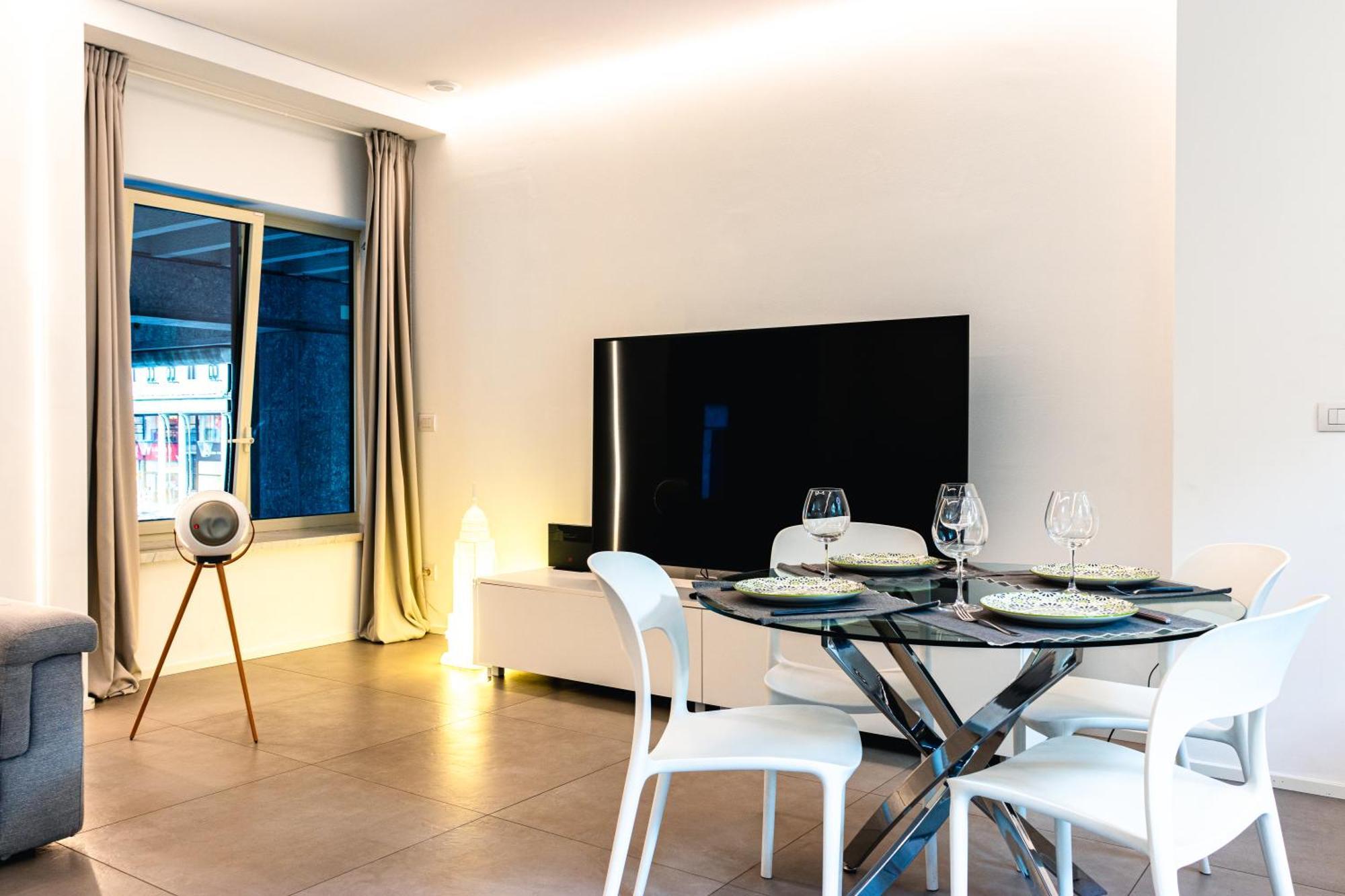 White Roma - Elegant And Comfortable Torino Esterno foto